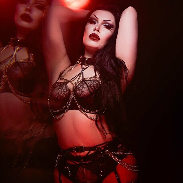 Elixir Black Gothic dominatrix
